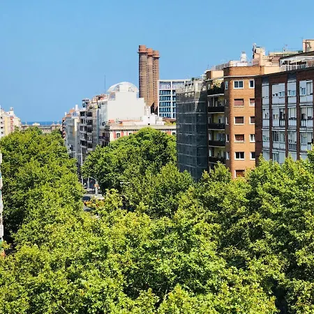 Your Second In With Private And Private Bathroom Close To Montjuic, Pl Espana, La Rambla, Ferry Port * Barcelona